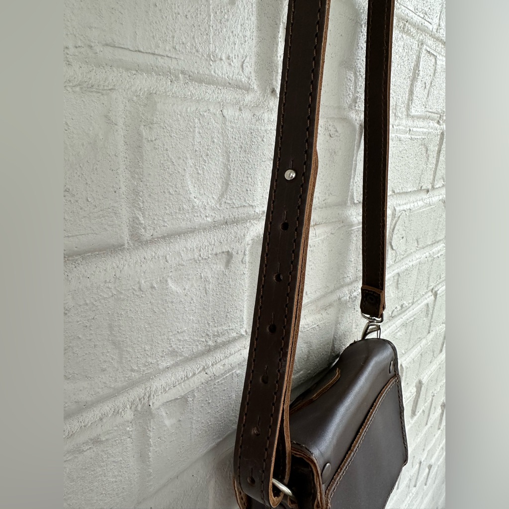 Saddleback Leather Co. Small Crossbody/Clutch (Retired) — image 6 of 8